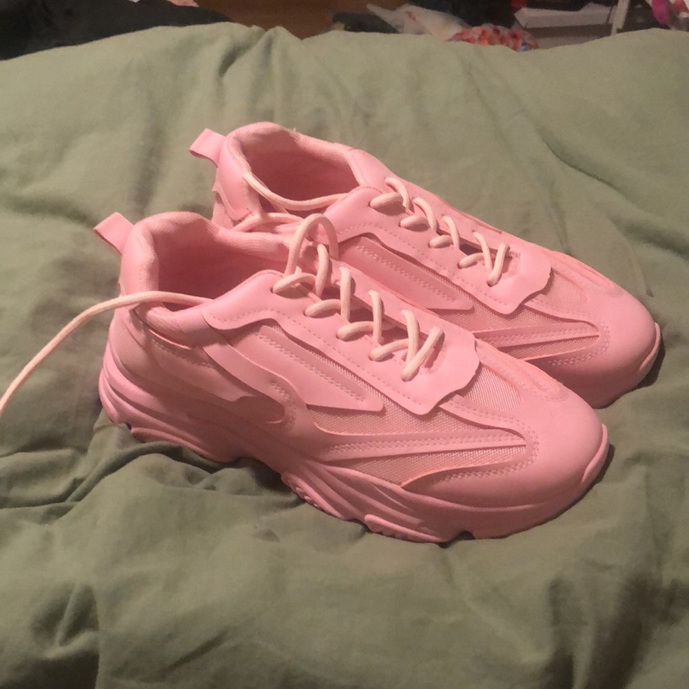 Pink sneakers - Picture 5 of 5